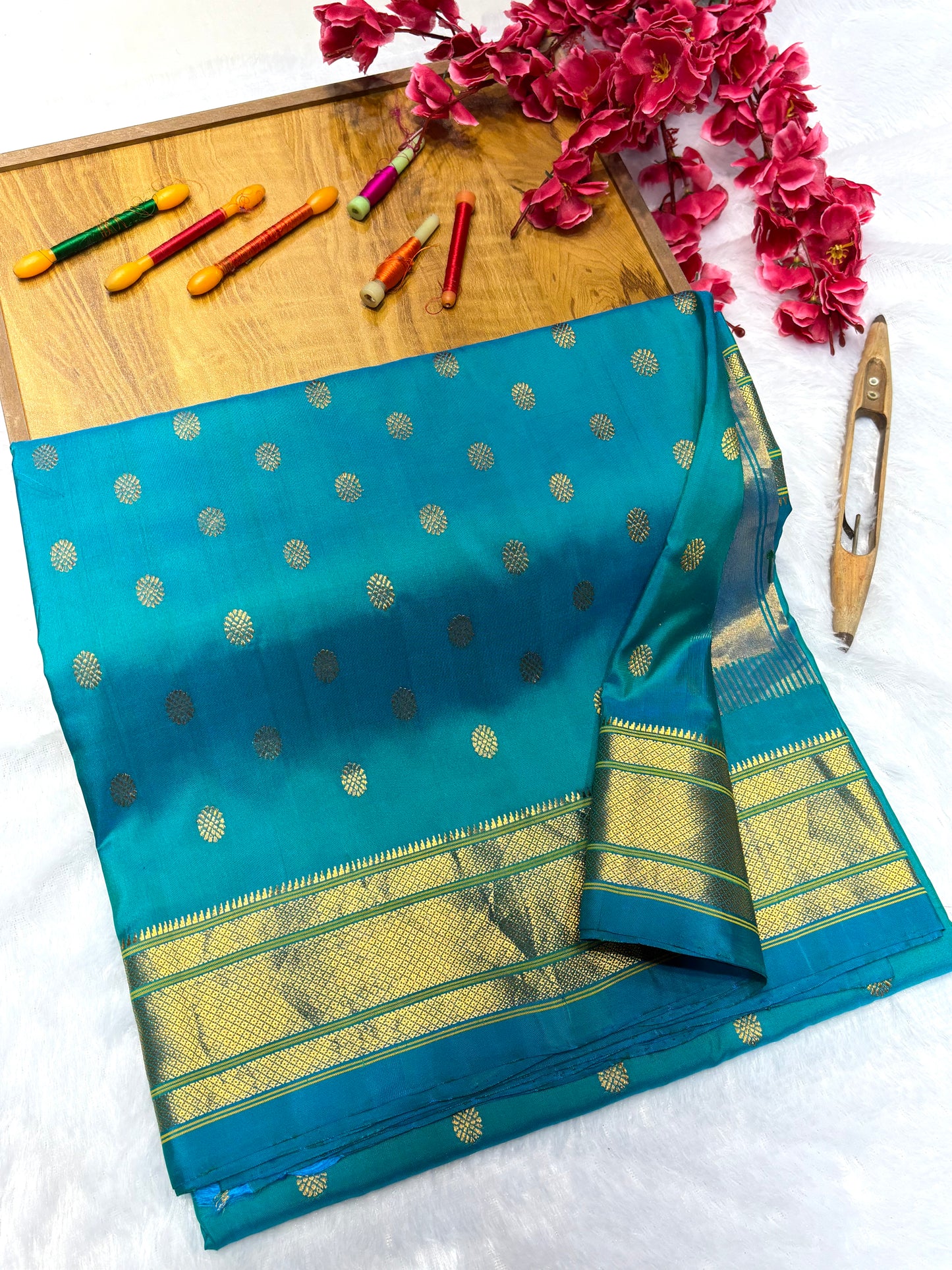 Kalanjali Paithani