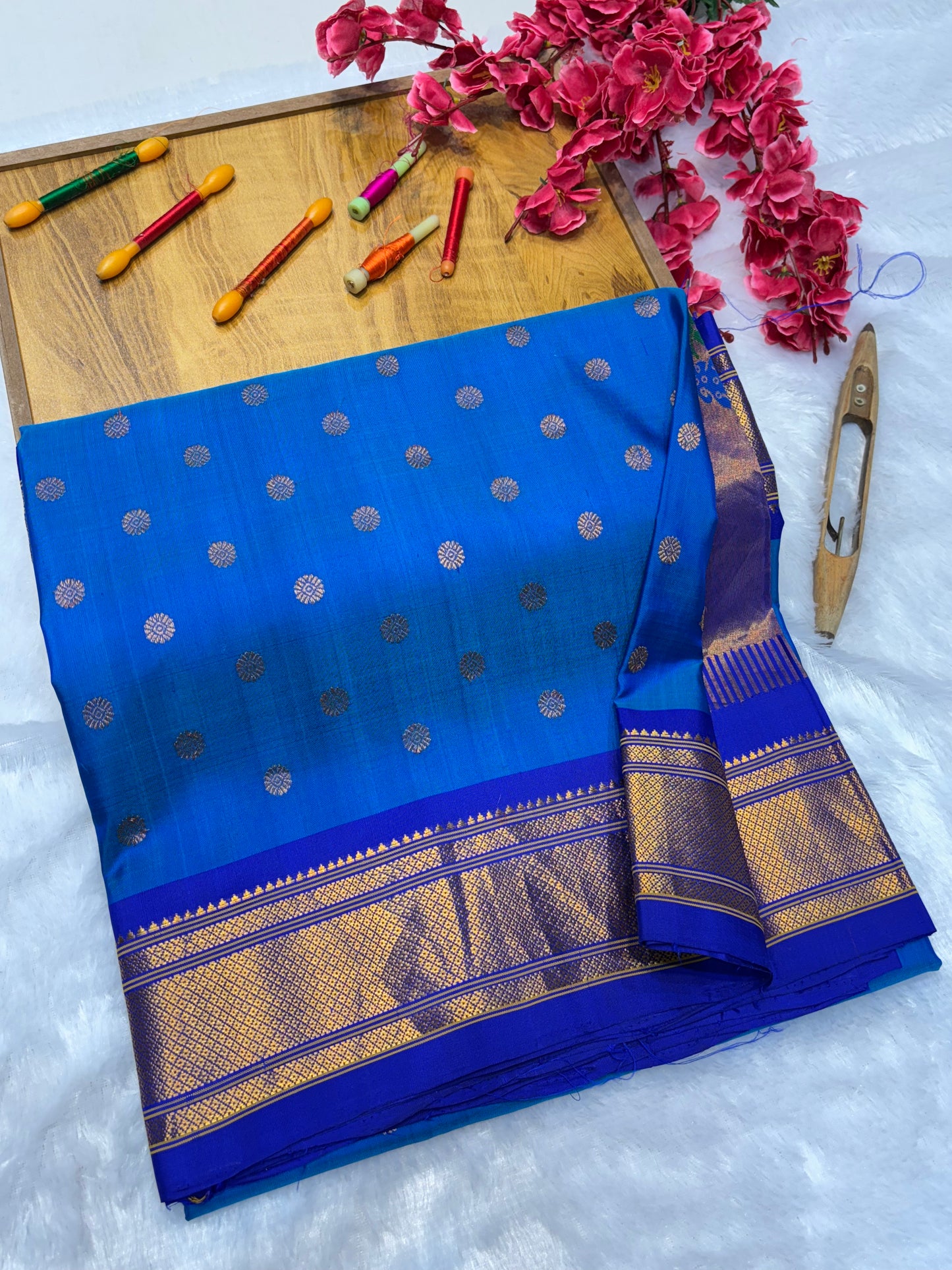 Kalanjali Paithani