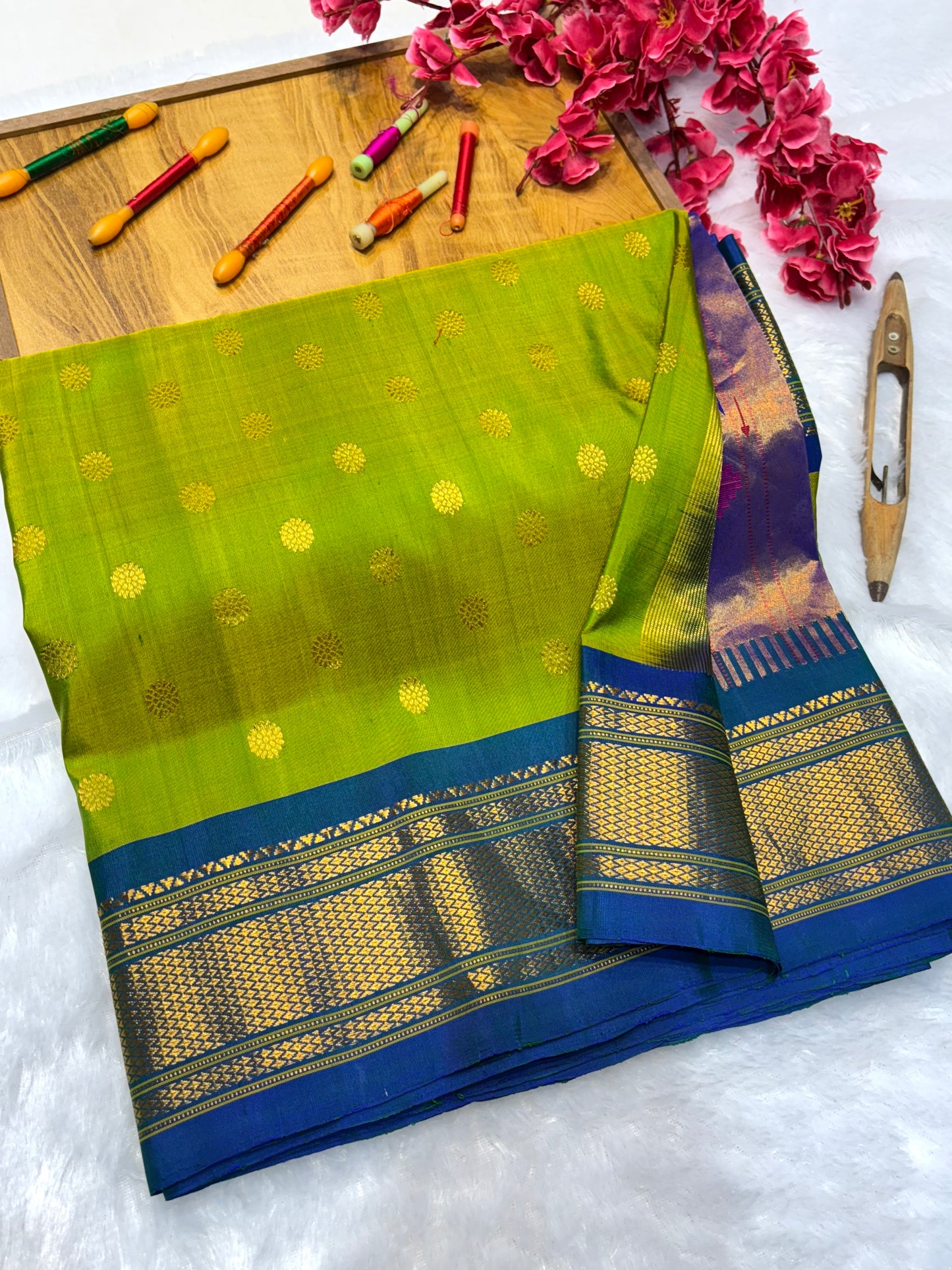 Kalanjali Paithani