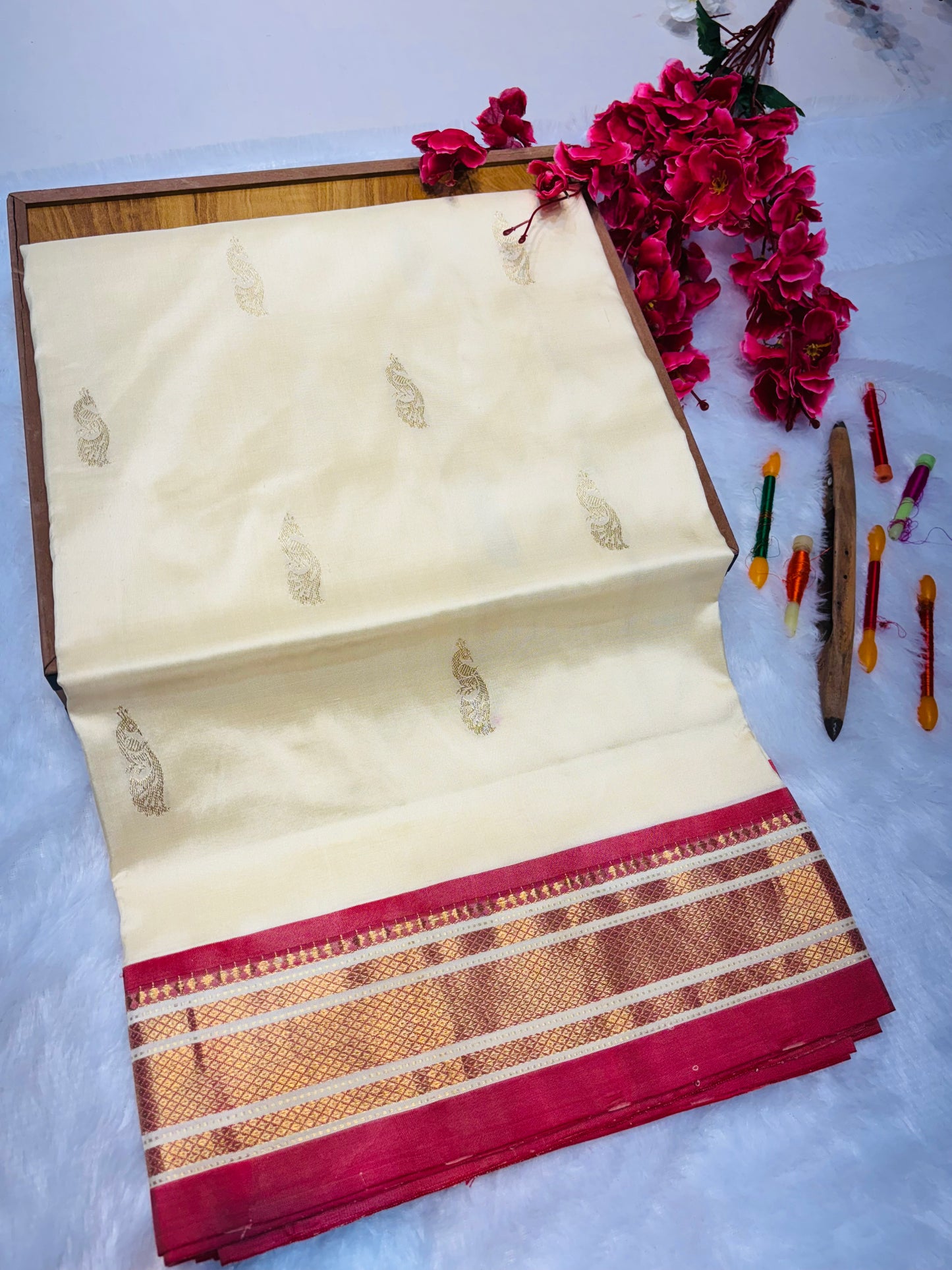 Hastakala Paithani
