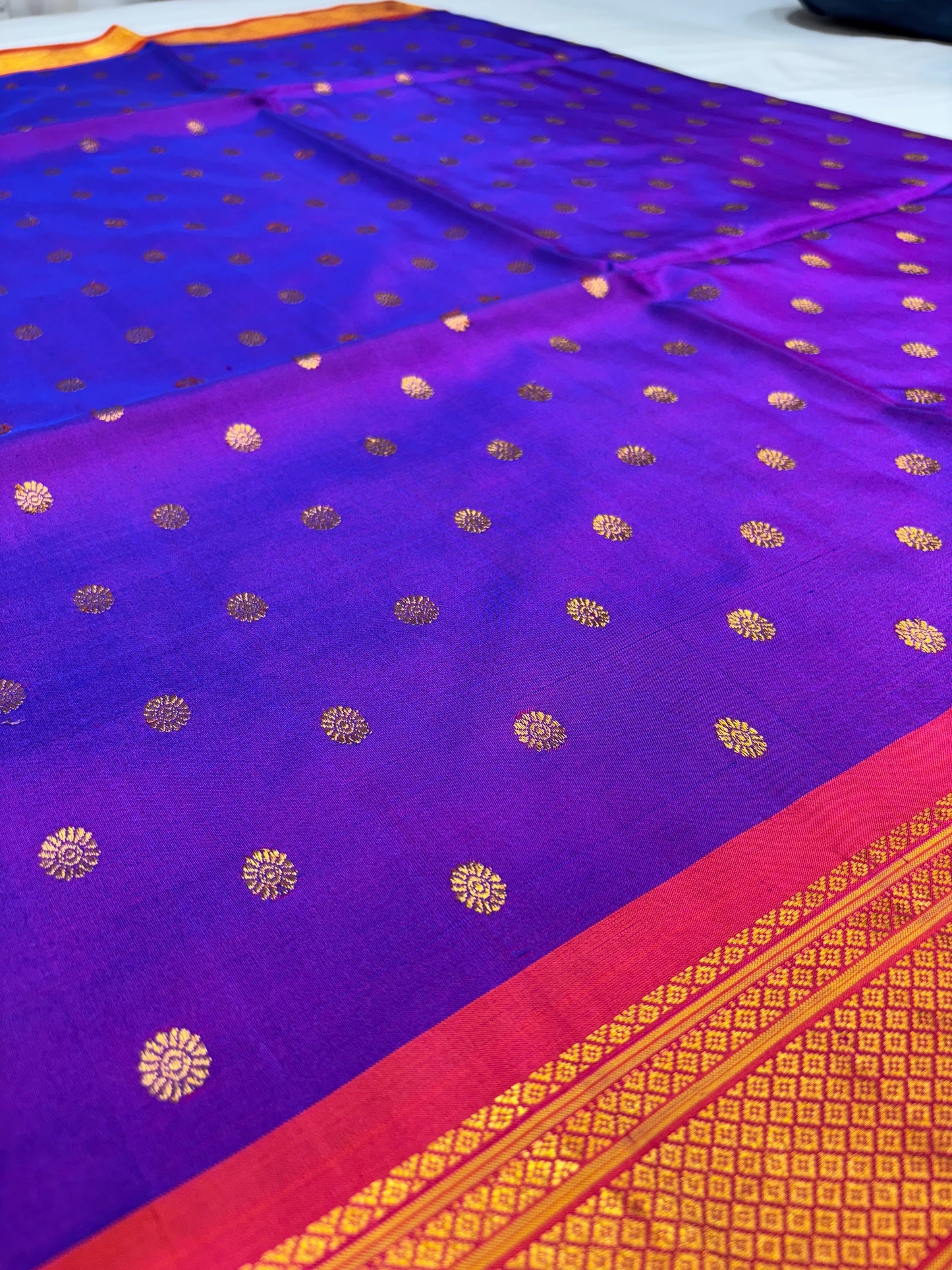 Kalanjali Paithani