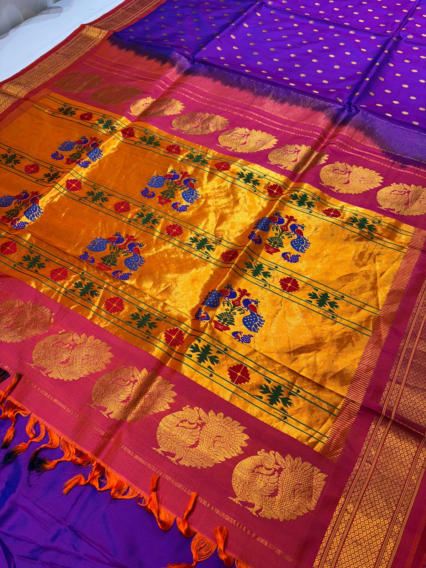 Kalanjali Paithani