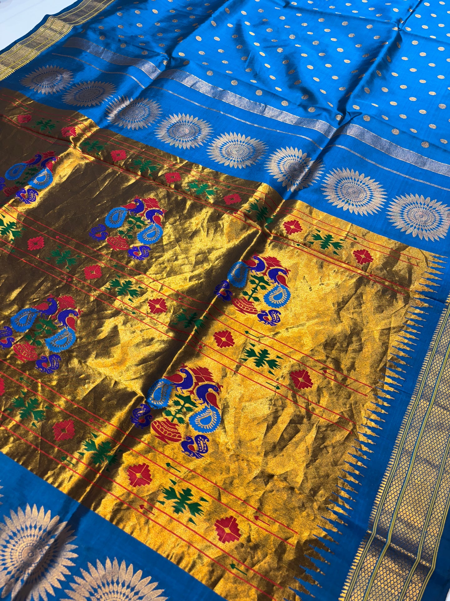 Kalanjali Paithani