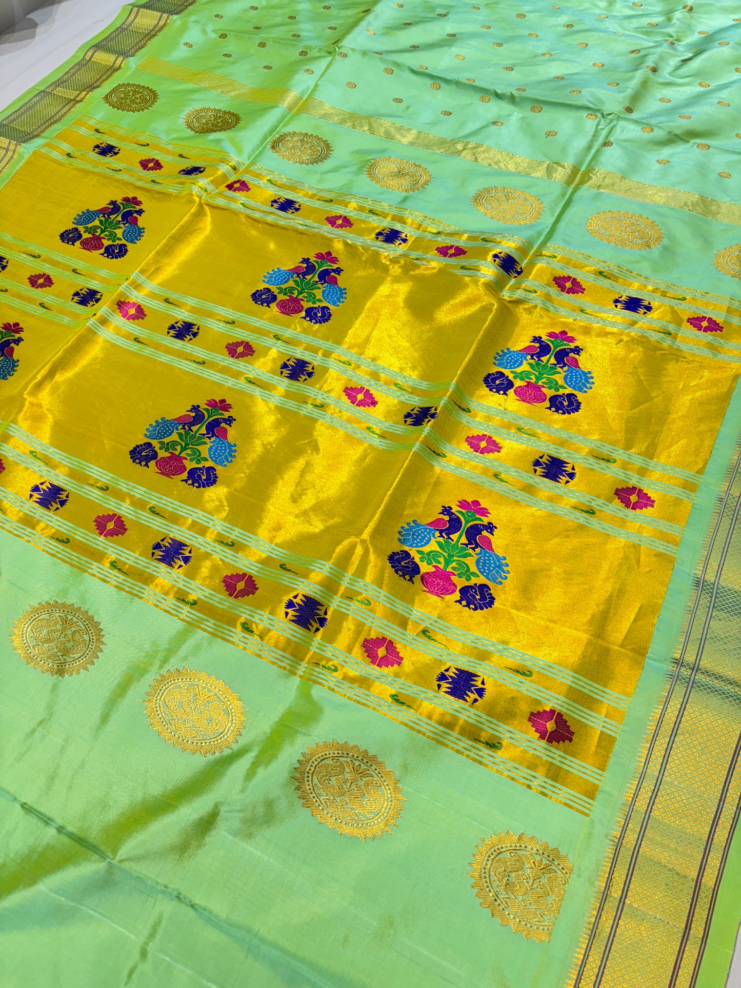 Kalanjali Paithani