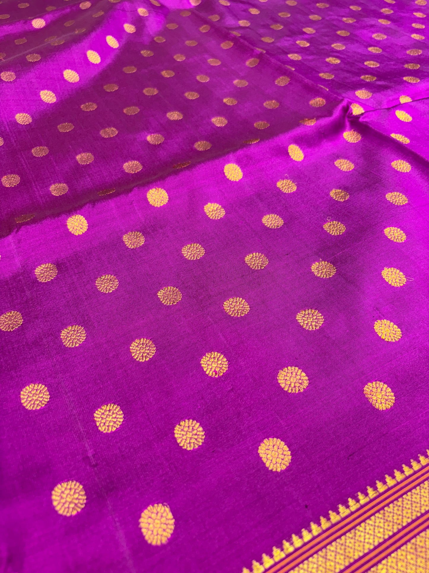 Kalanjali Paithani