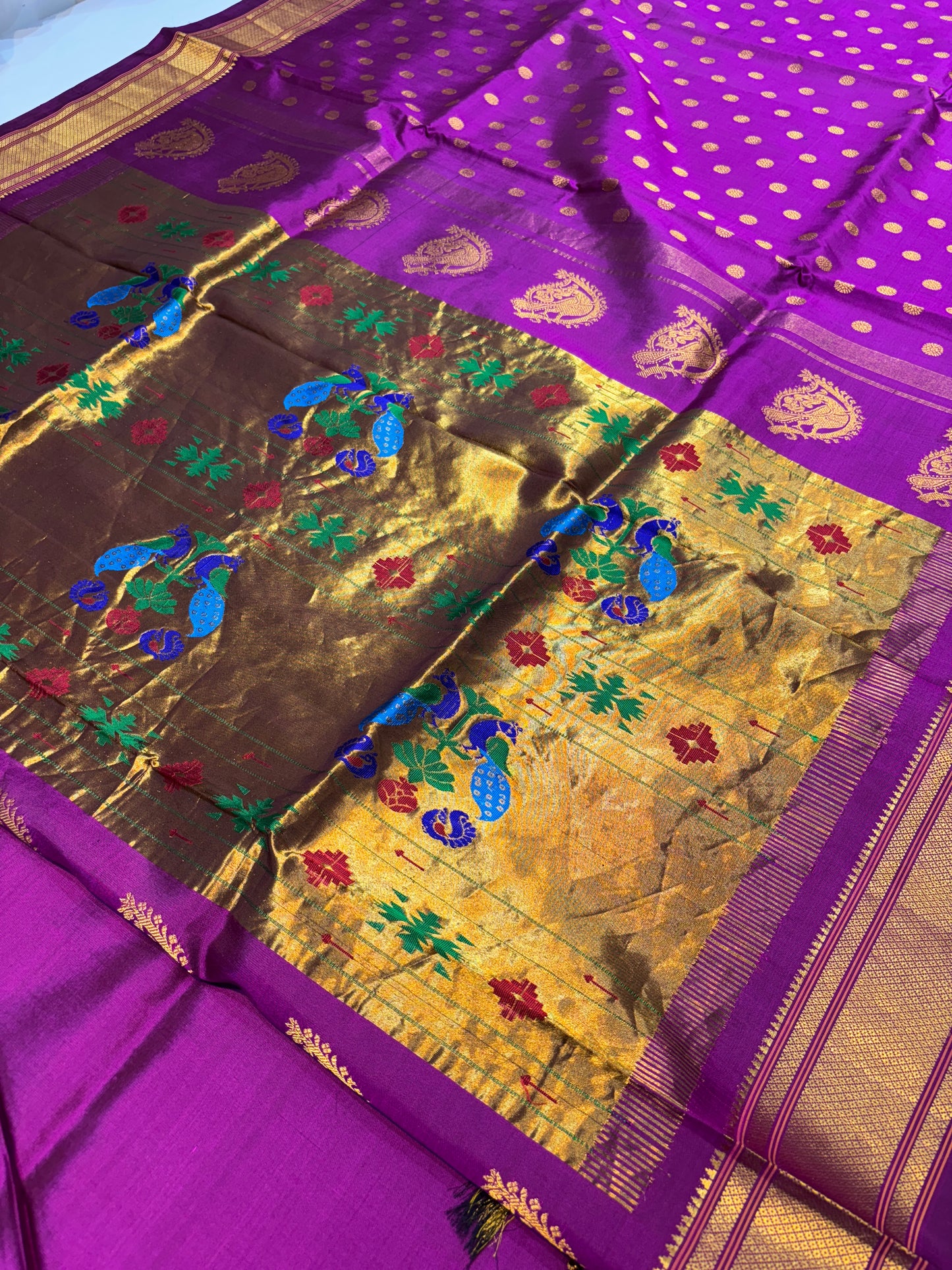 Kalanjali Paithani