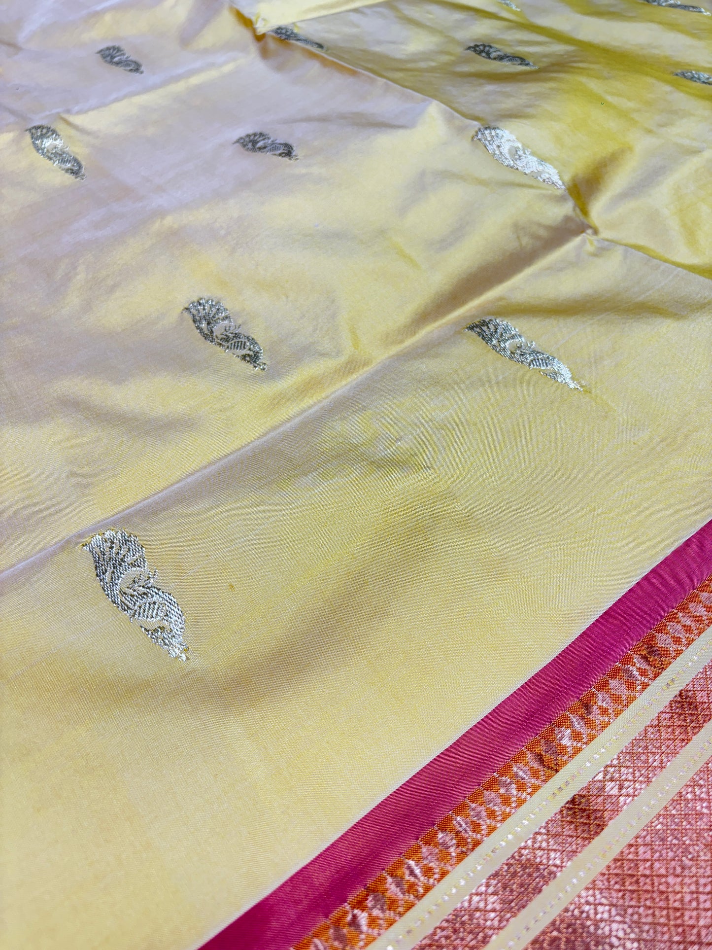 Hastakala Paithani