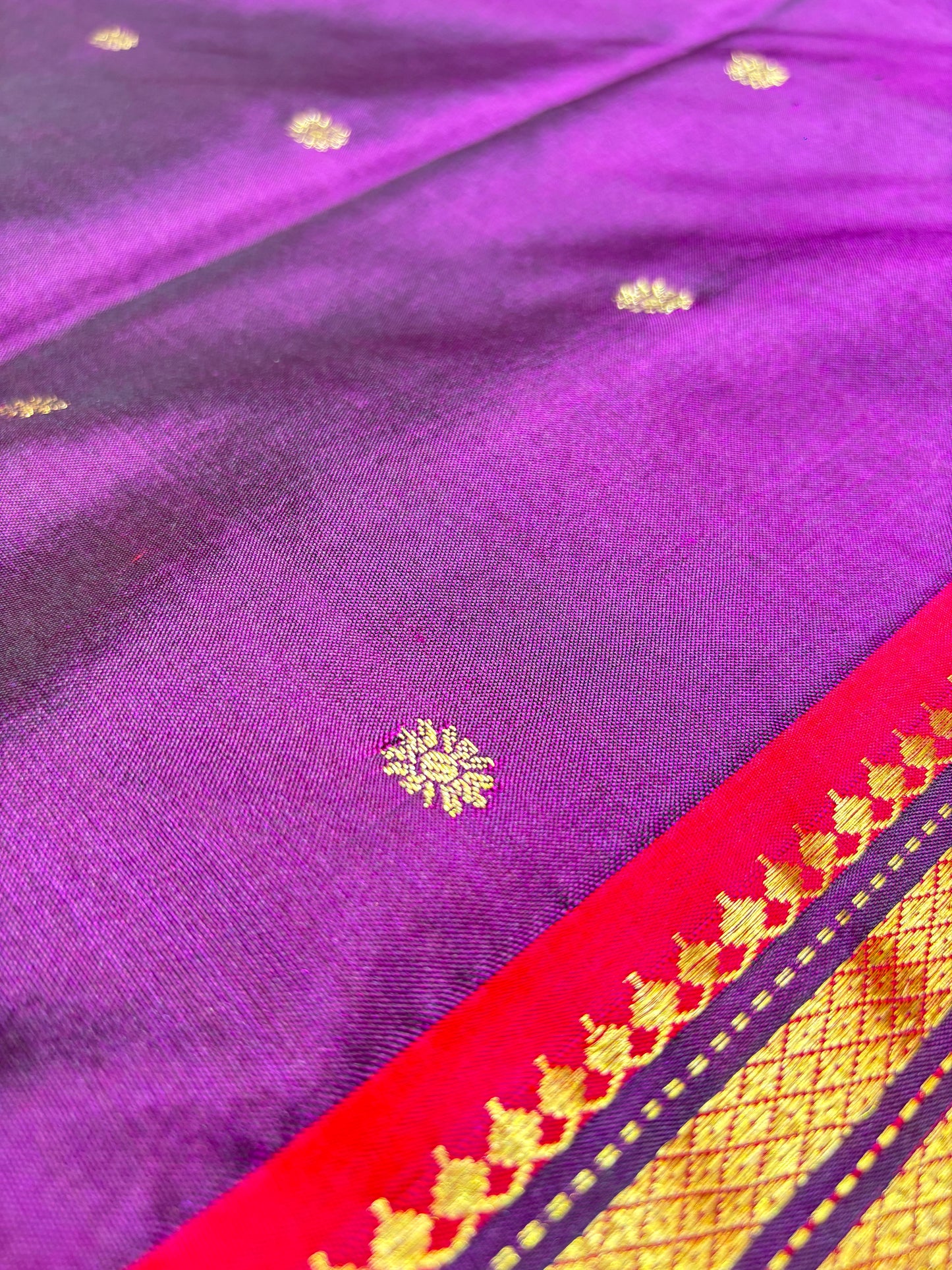 Hastakala Paithani
