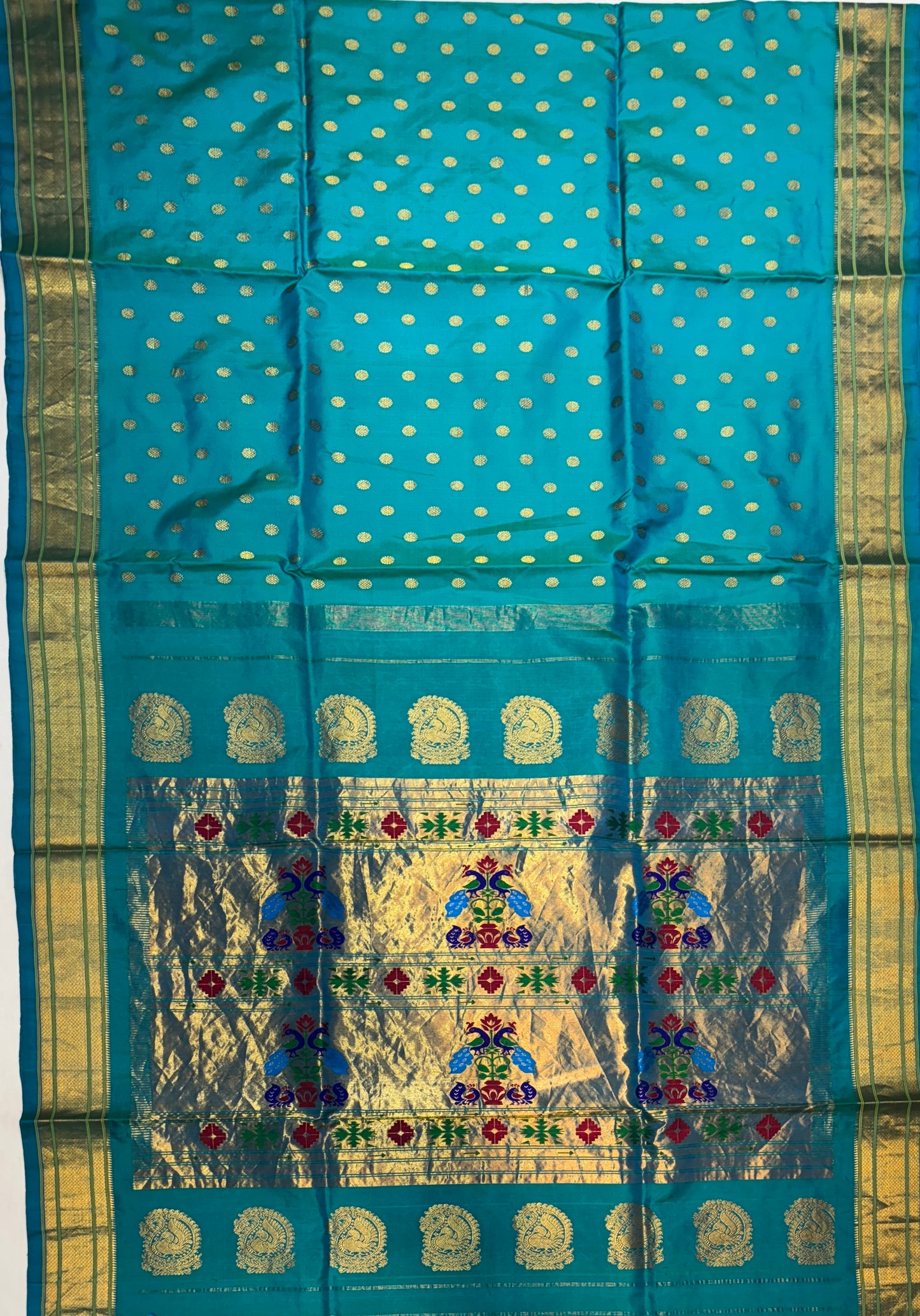 Kalanjali Paithani