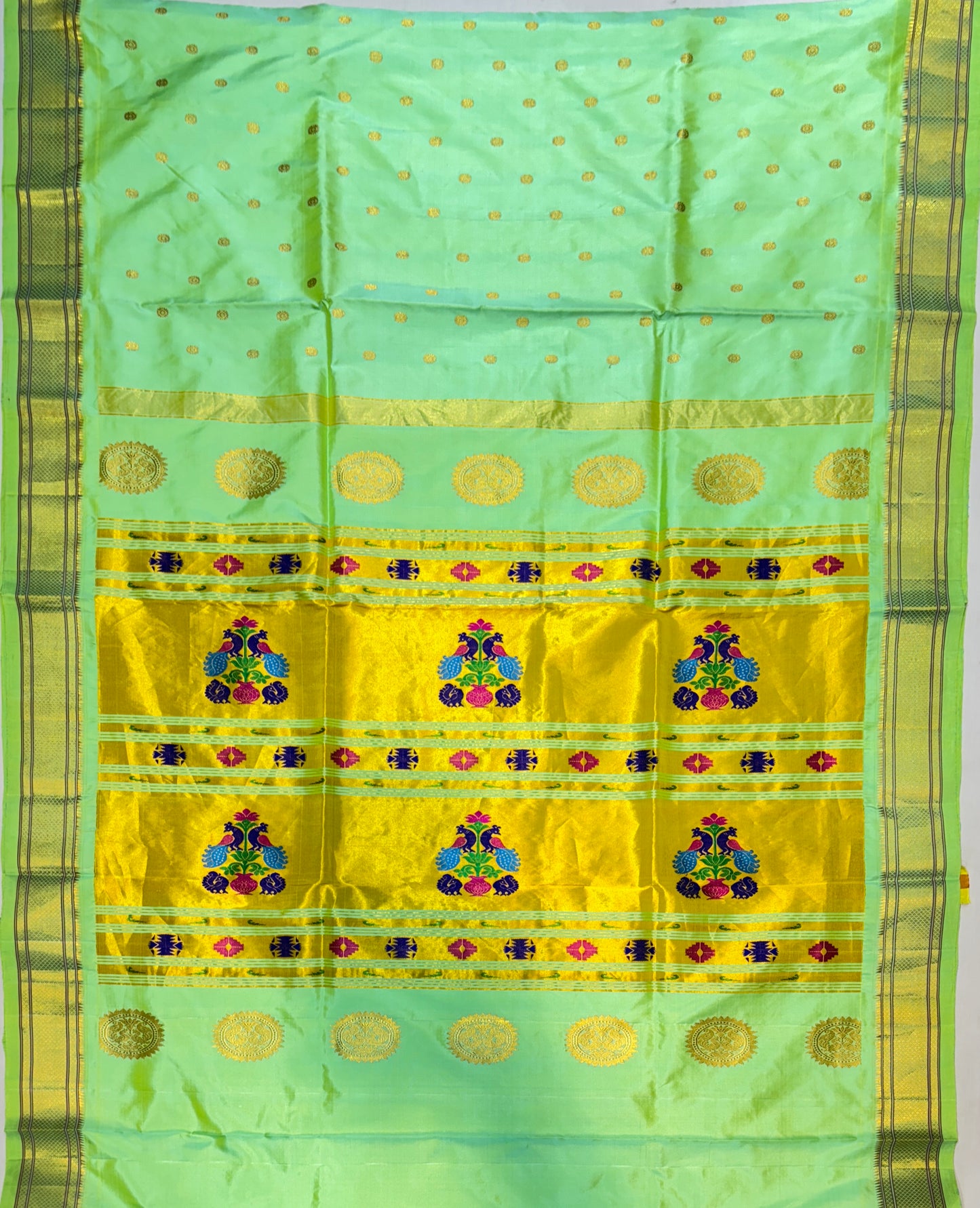 Kalanjali Paithani