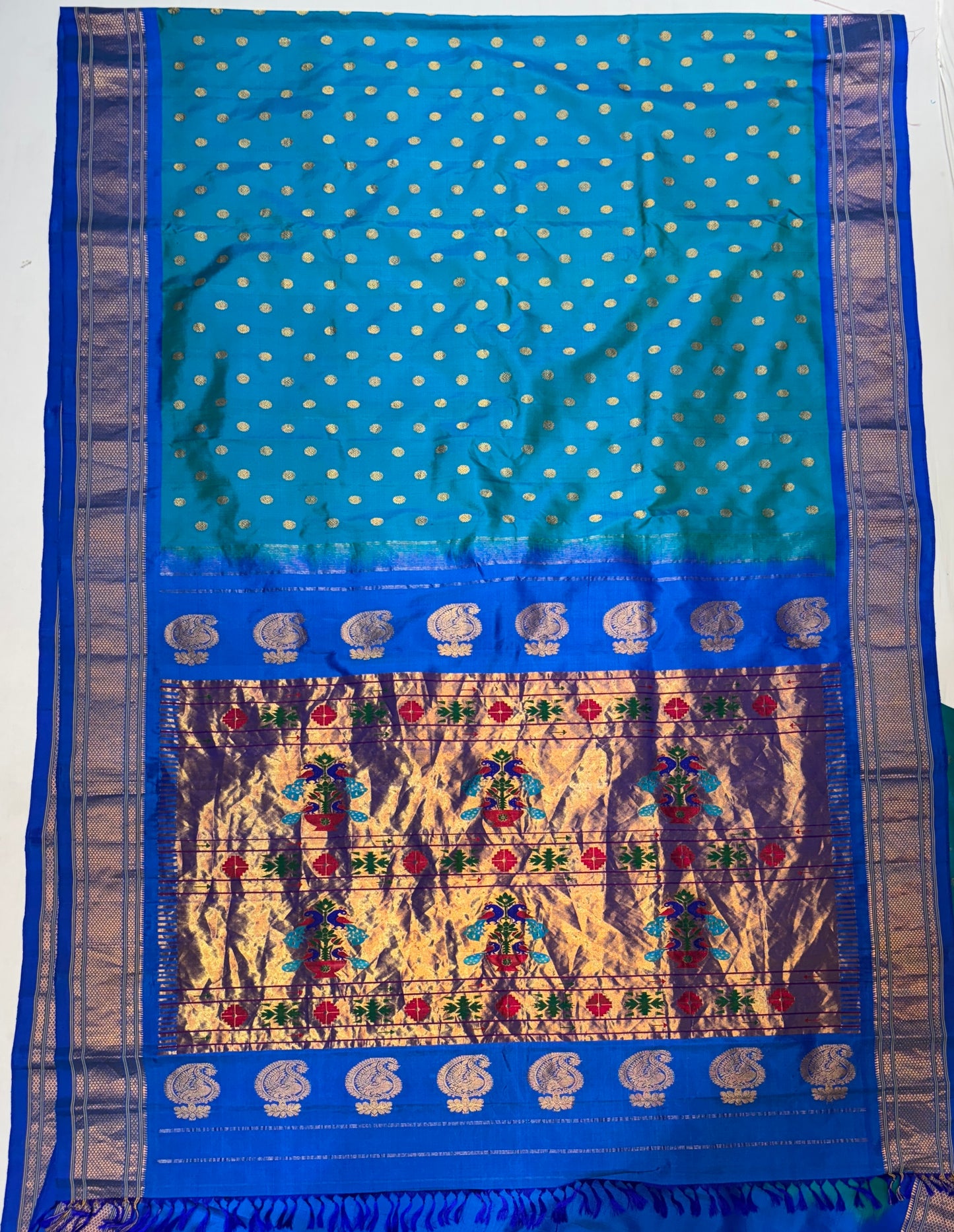 Kalanjali Paithani