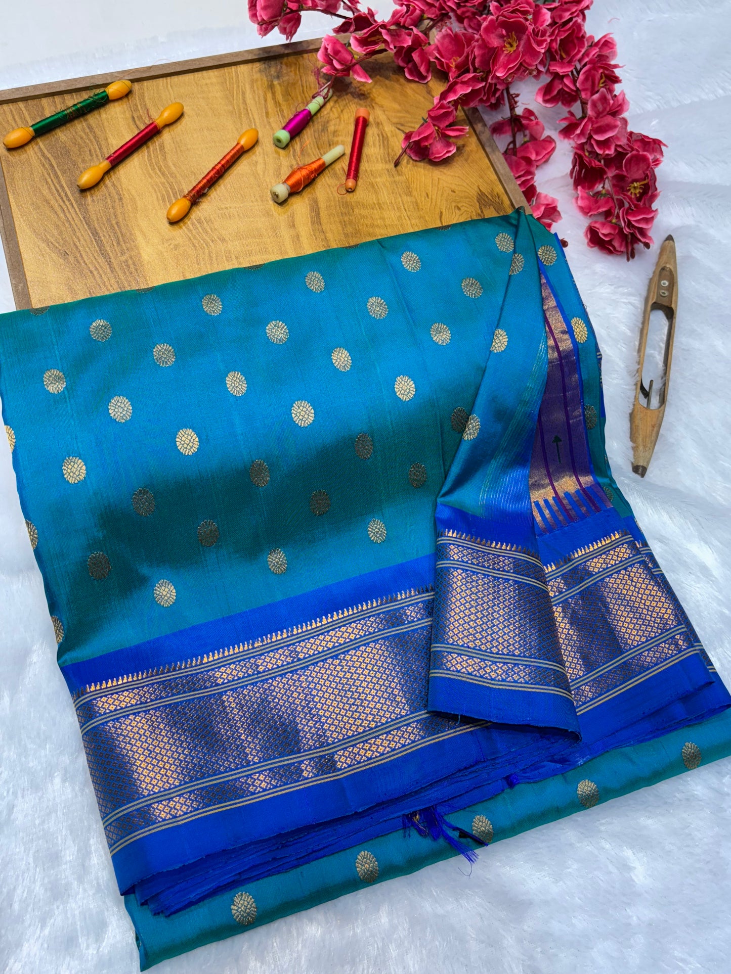 Kalanjali Paithani