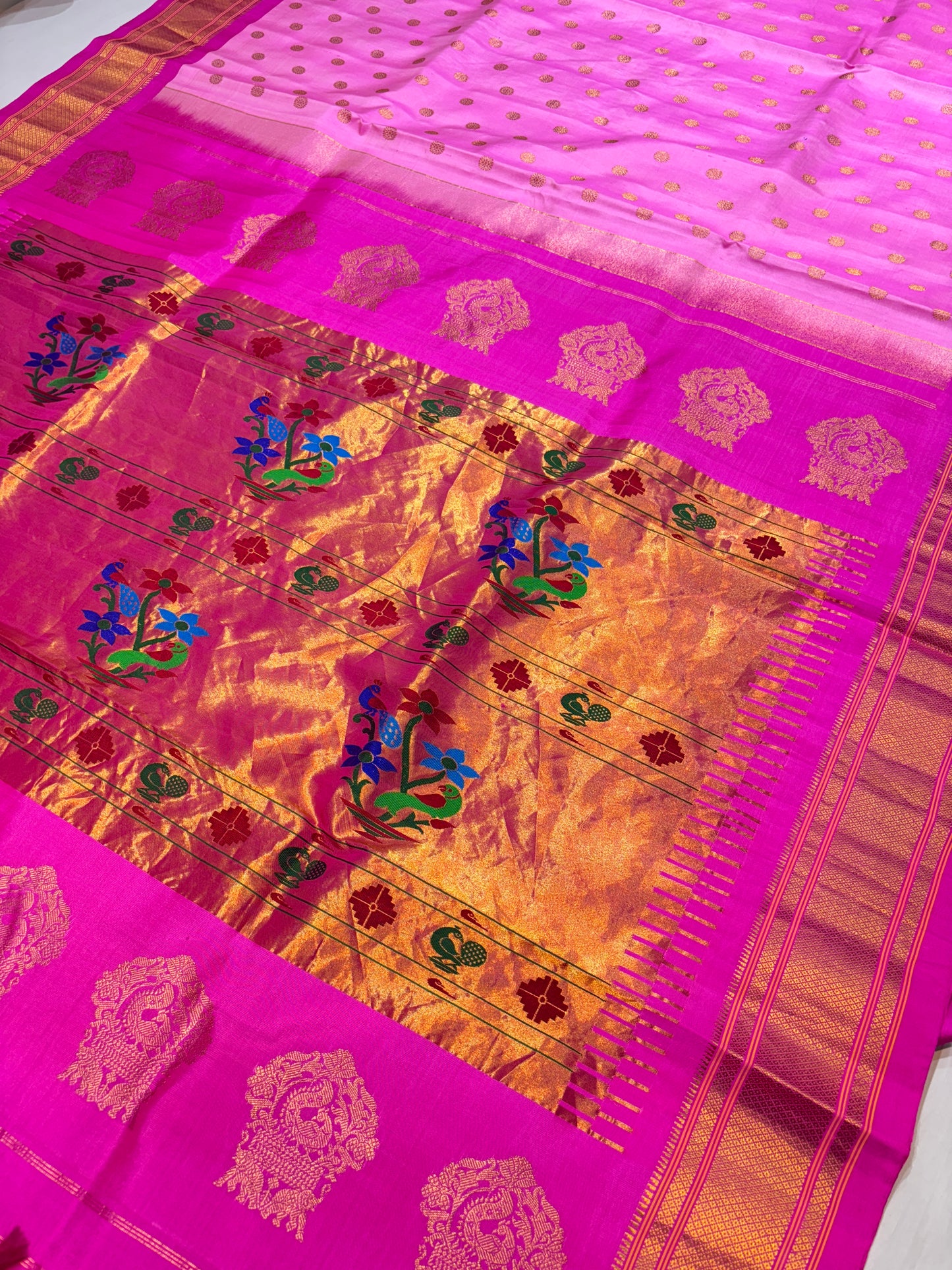 Kalanjali Paithani