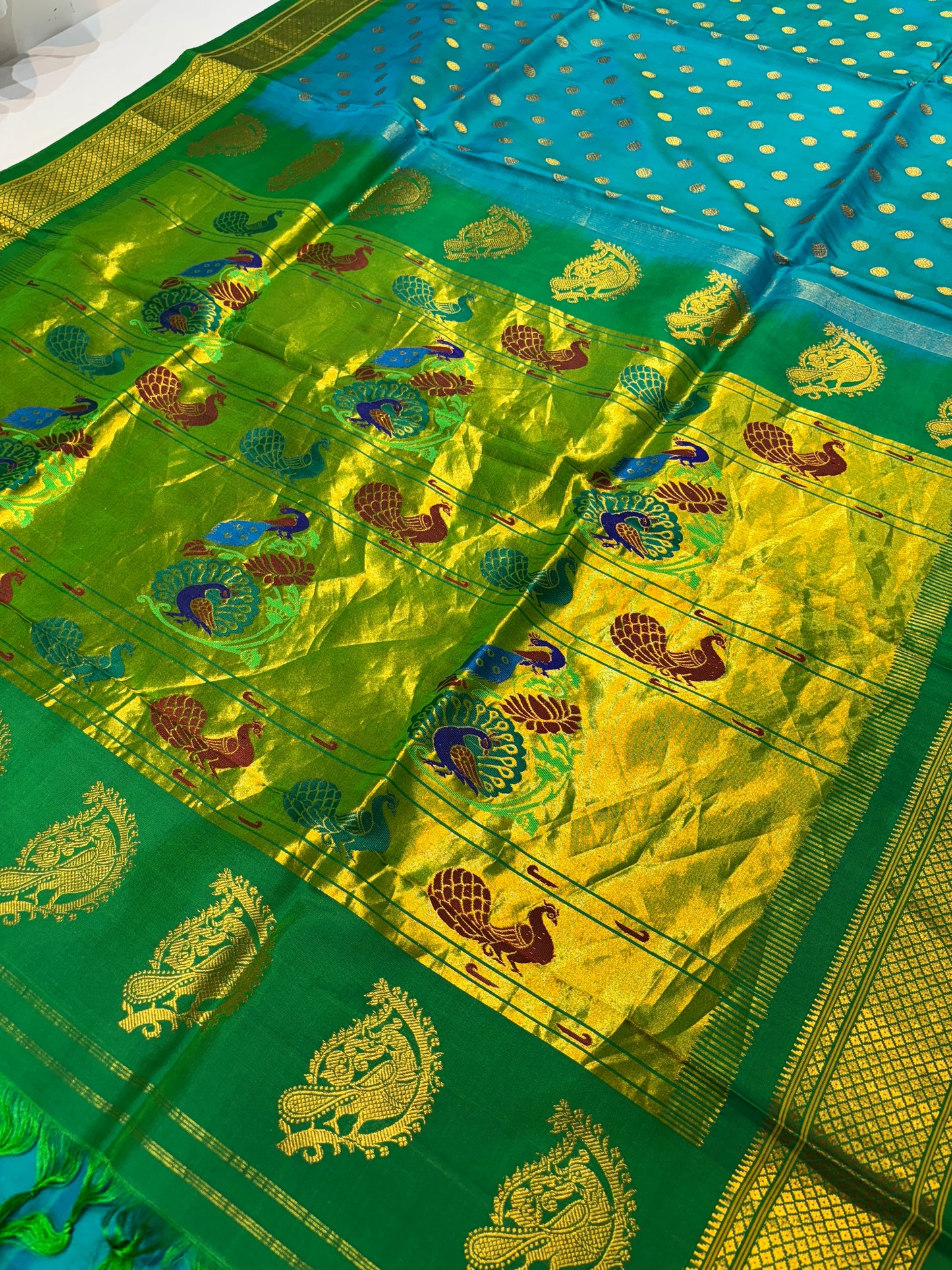 Kalanjali Paithani