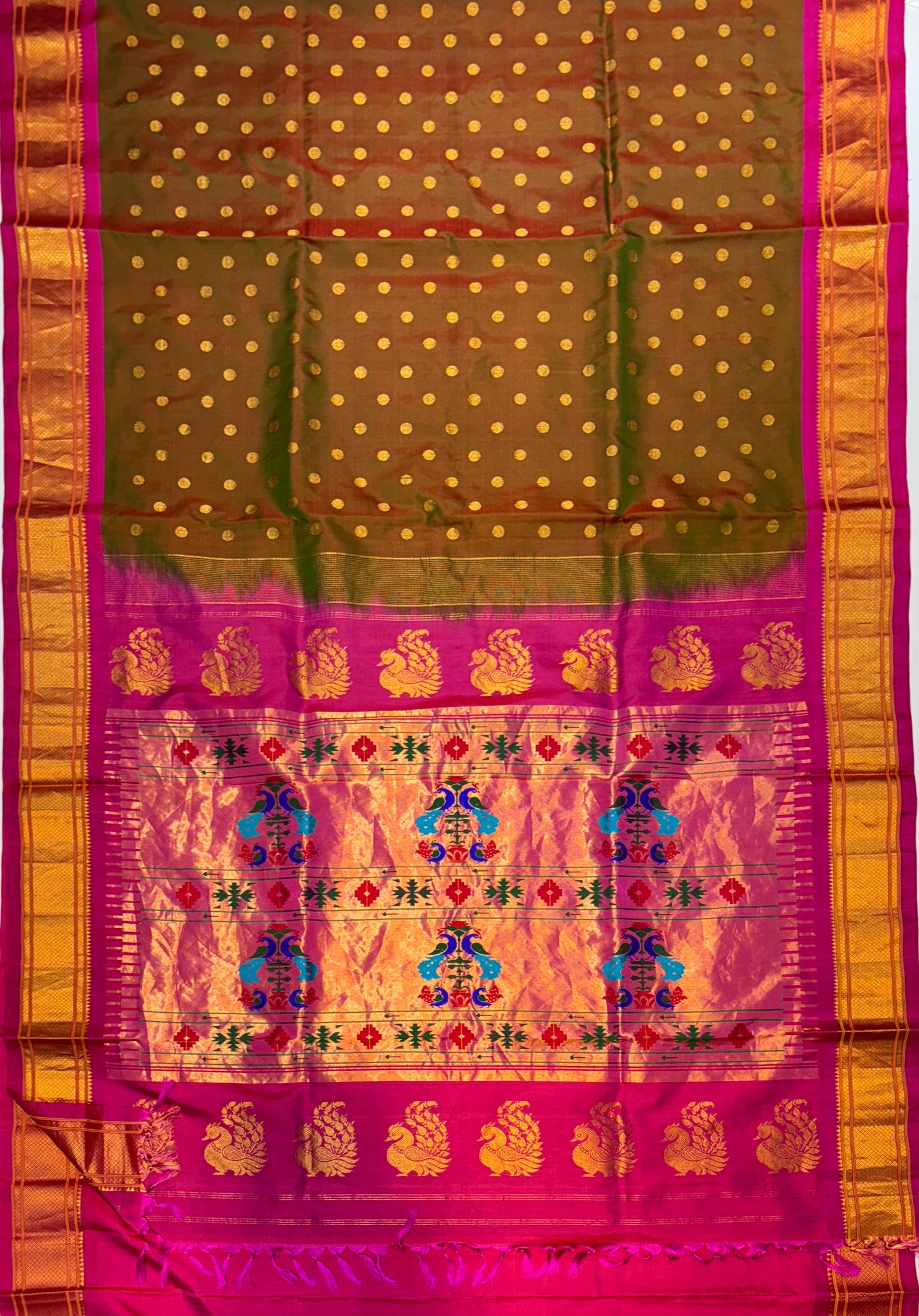Kalanjali Paithani